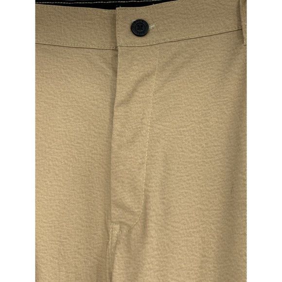 Men’s Hawke & Co skater tech stretch shorts zipper pocket tan size 40 1722 - Picture 8 of 8